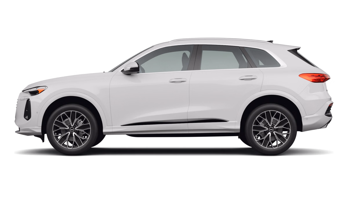 Audi Q5 - Side view Audi Q5 - Side view